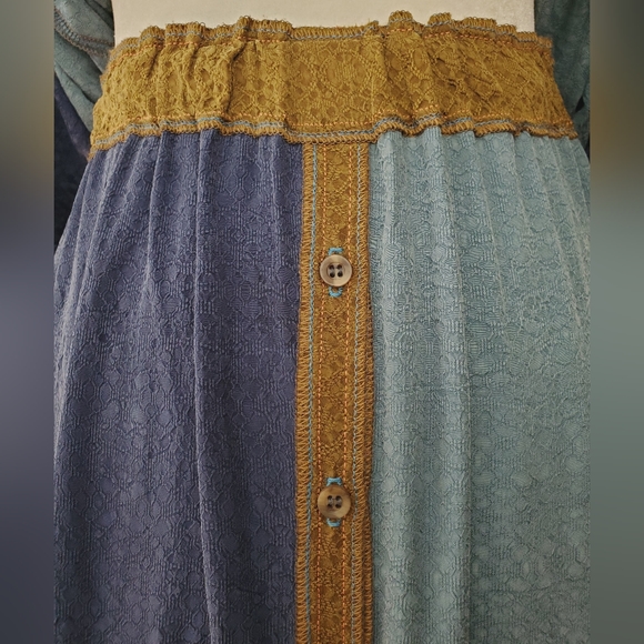 Joey Bisque Vintage Skirt Set - Picture 12 of 14